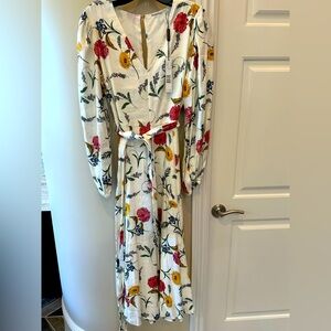 Elie Tahari Dress size 4 NEW with tag